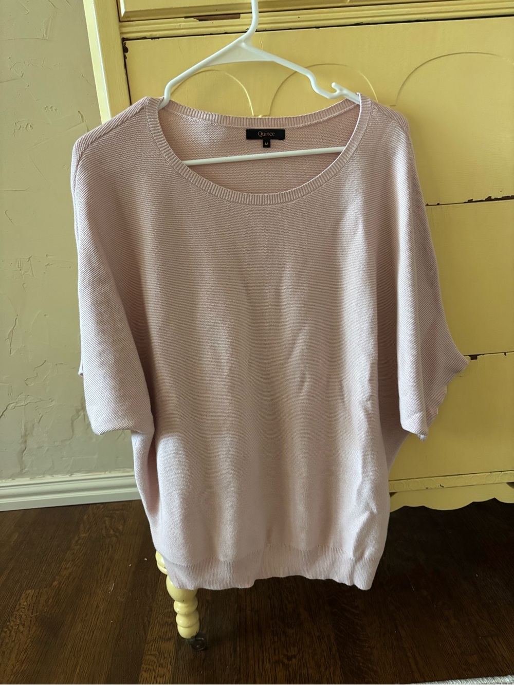 Quince Scoop-Neck Short-Sleeve Sweater in Pale Mauve